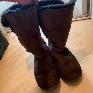 Ugg boots, tall, dark brown, size 8
